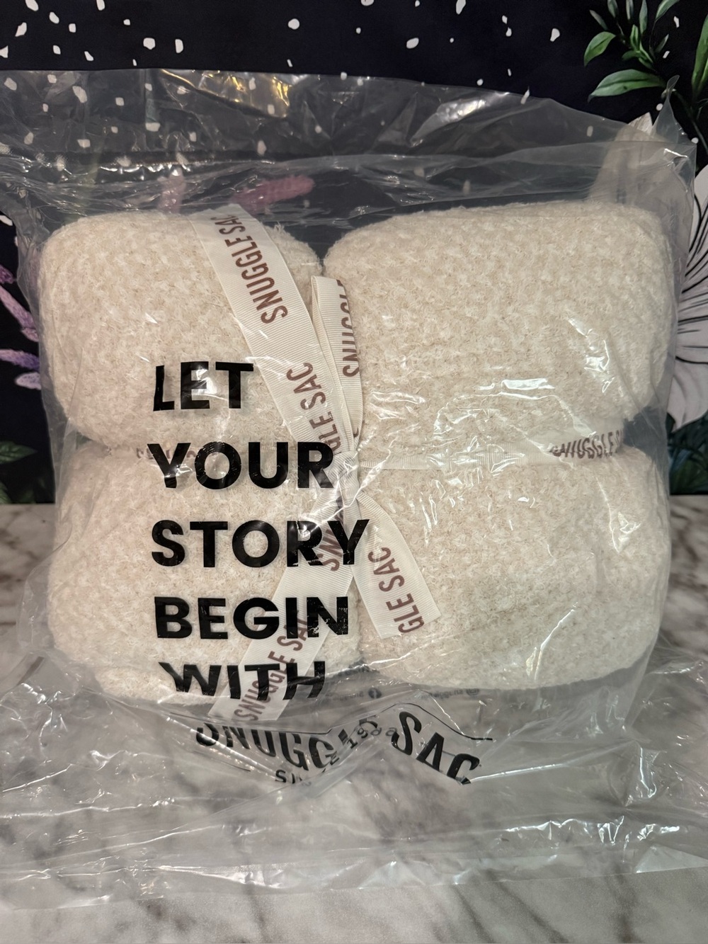New Snuggle Sac Sherpa Throw Blanket Soft Cozy Cream Ivory